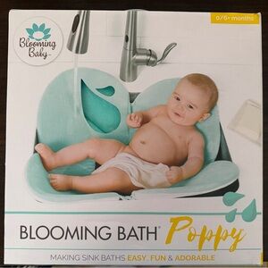 Blooming Bath Poppy Baby Bath in Aqua